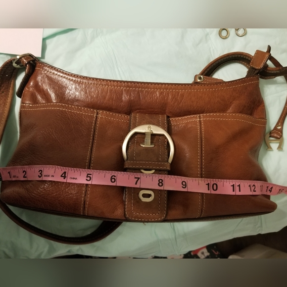 Etienne Aigner 100% Brown Leather Med Shoulder Bag w/ Brass Buckle - Picture 12 of 13